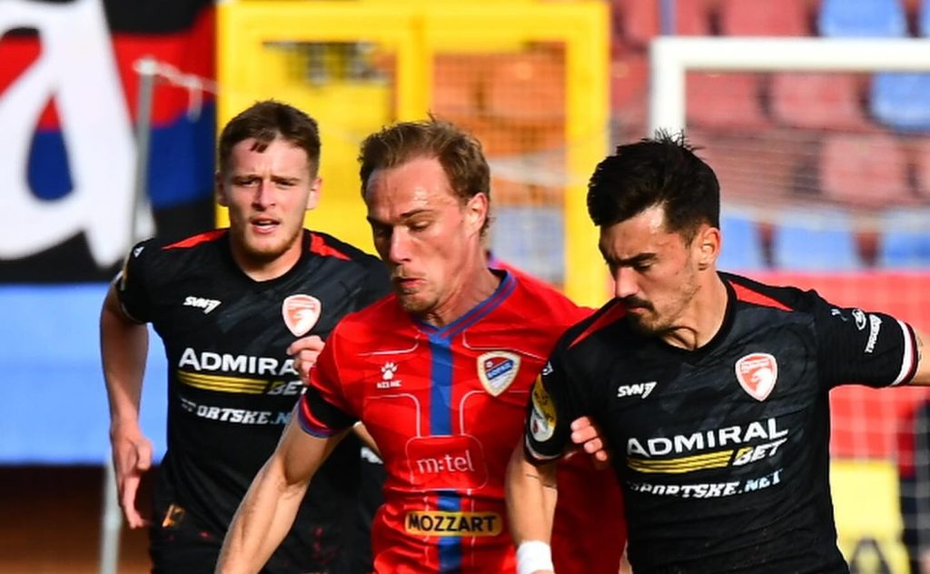 Borac i Radnički na Gradskom stadionu odigrali utakmicu u čast Mladena Žižovića