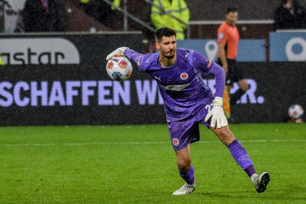 Dva engleska premijerligaša žele golmana Zmajeva