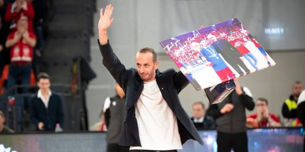 Pašalić sinoć dobio veliko priznanje od svog bivšeg kluba