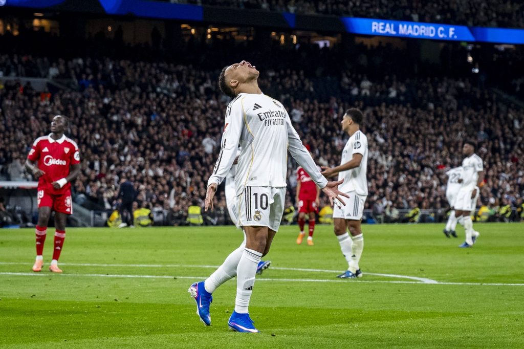 Real Madrid savladao Sevillu i prišao Barceloni na bod zaostatka