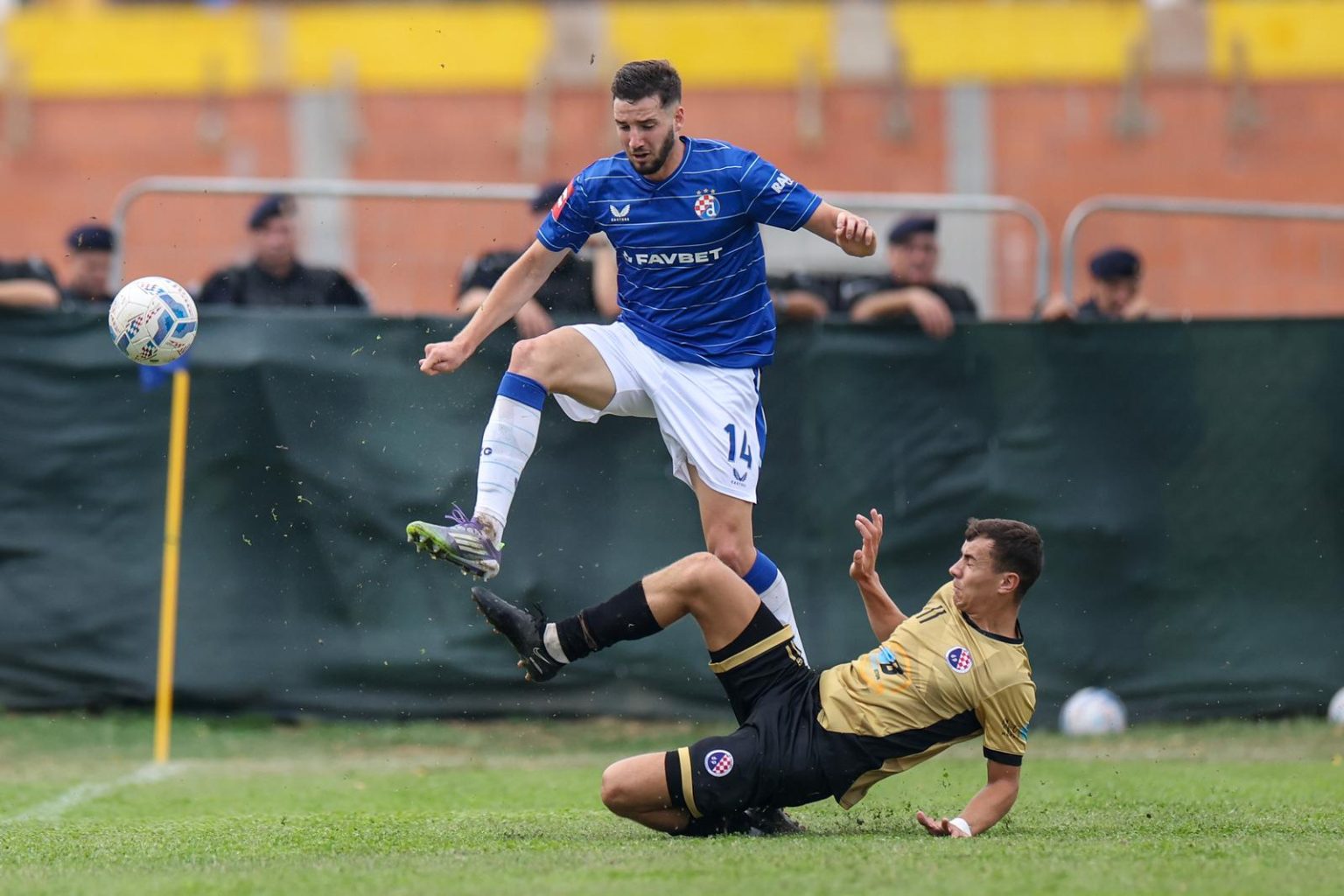Potencijalni reprezentativac BiH: Vezista Dinama dobio ponudu češke Sigme