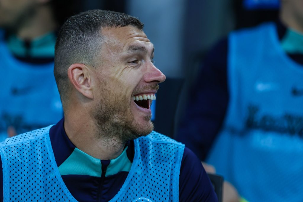 Schalke šaljivim videom najavio dolazak Džeke