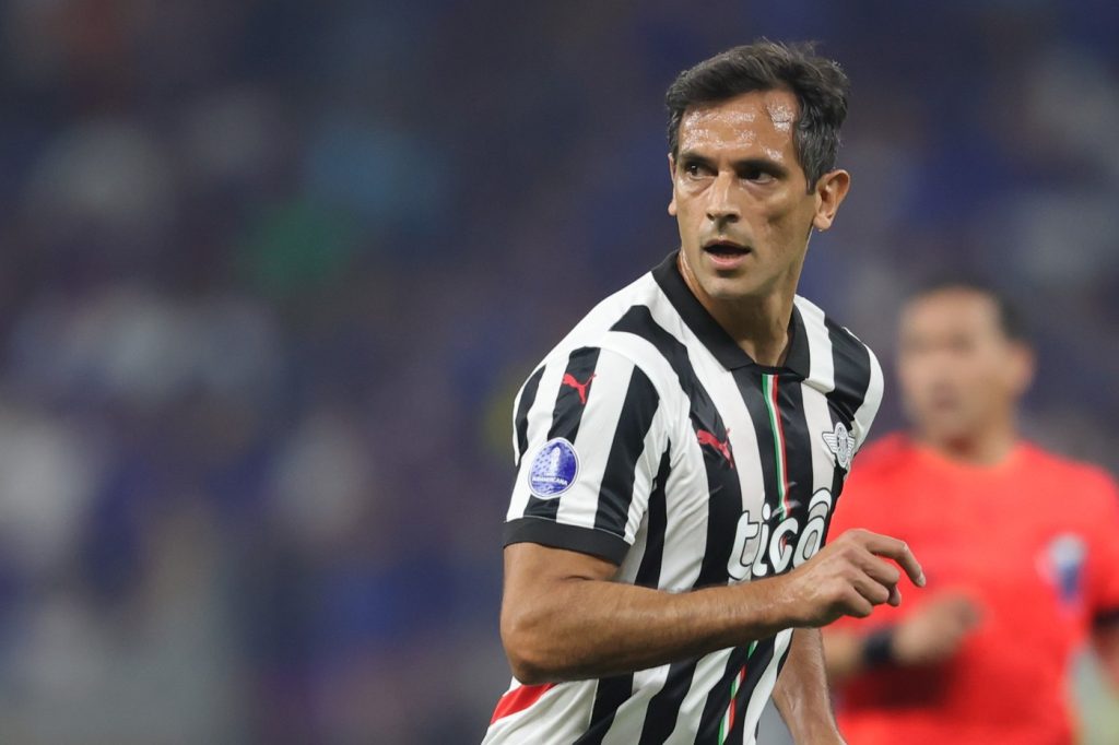 Još uvijek igra: Roque Santa Cruz ima novi klub