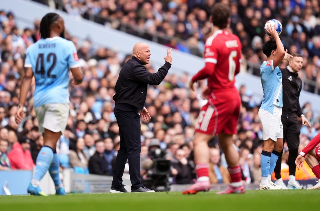 City razbio Liverpool, navijači poručili Slotu: Ujutro ćeš dobiti otkaz