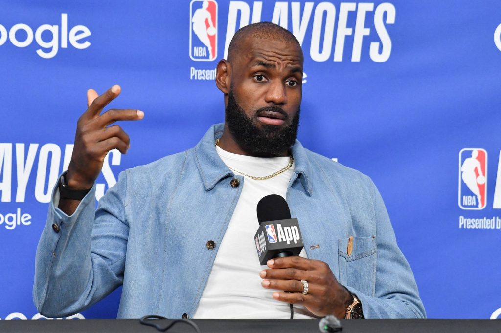 LeBron James blizu odluke o nastavku karijere, ali i odlasku iz Lakersa