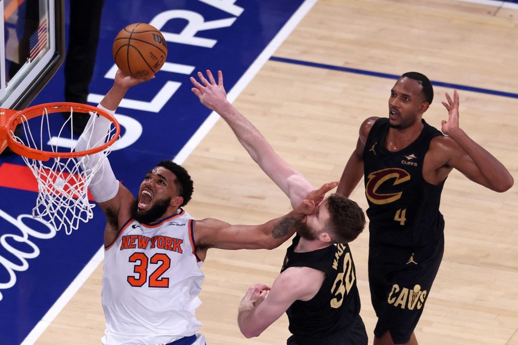 New York se vratio iz minusa od 22 poena razlike i pobijedio Cleveland u produžetku