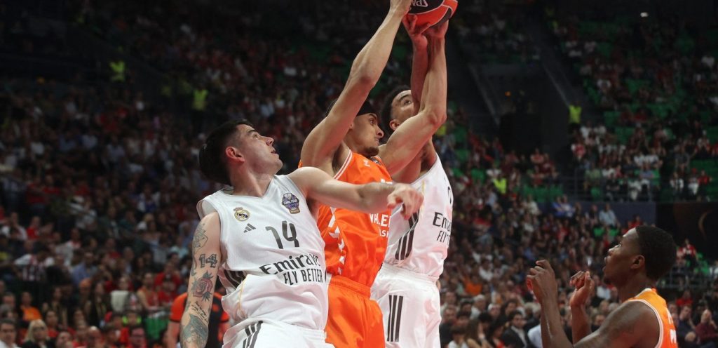 Real Madrid izbacio Valenciju i zakazao duel s Olympiacosom u finalu Eurolige