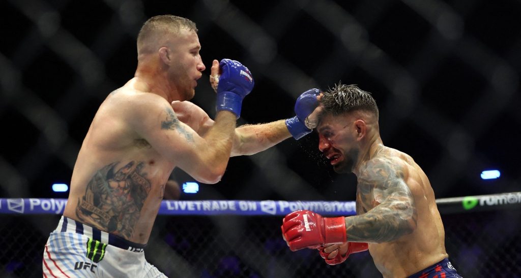 Gaethje savladao Topuriju i nanio mu prvi poraz u karijeri na UFC spektaklu u Bijeloj kući