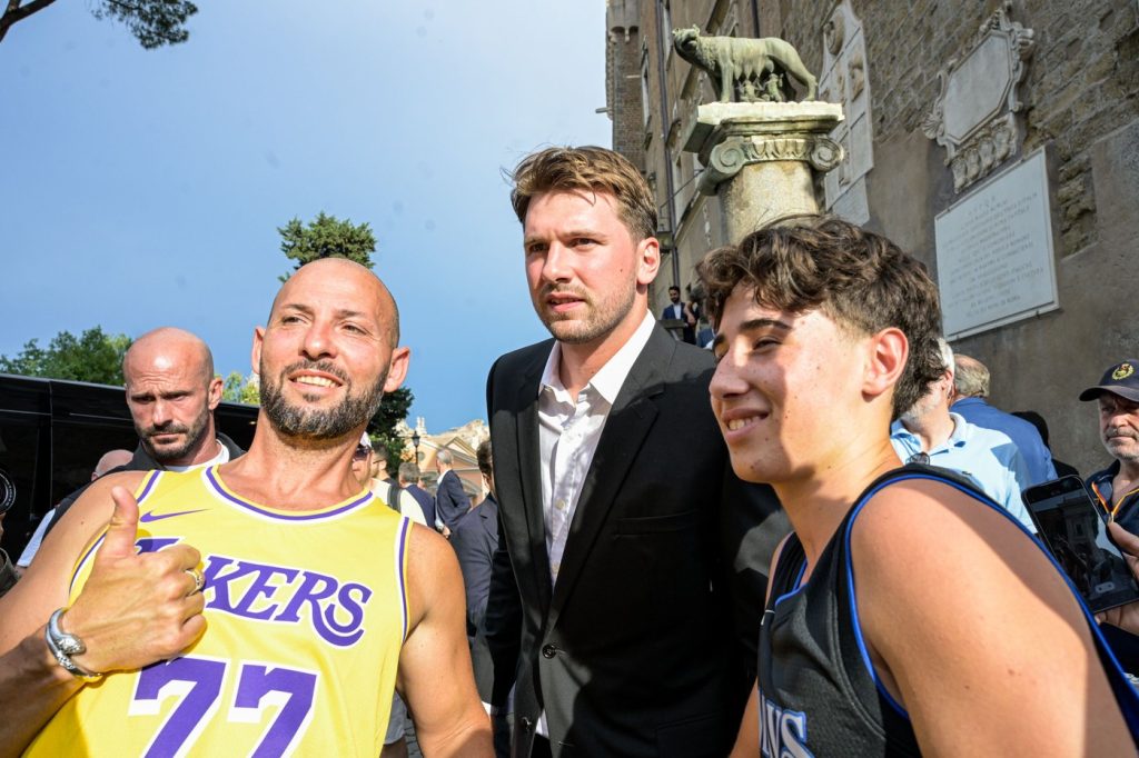 Luka Dončić će ugostiti Lakerse u Ljubljani