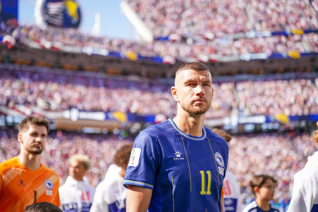 Schalke nudi Edinu Džeki godišnji ugovor od 1,5 miliona eura