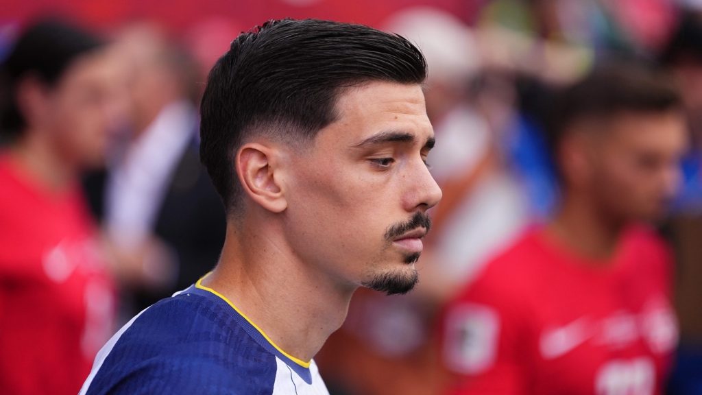 Hajduk predstavio Hadžikadunića na urnebesan način