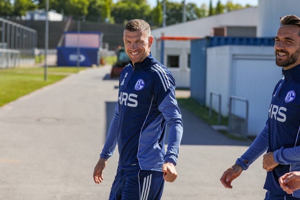 Edin Džeko će danas produžiti saradnju sa Schalkeom
